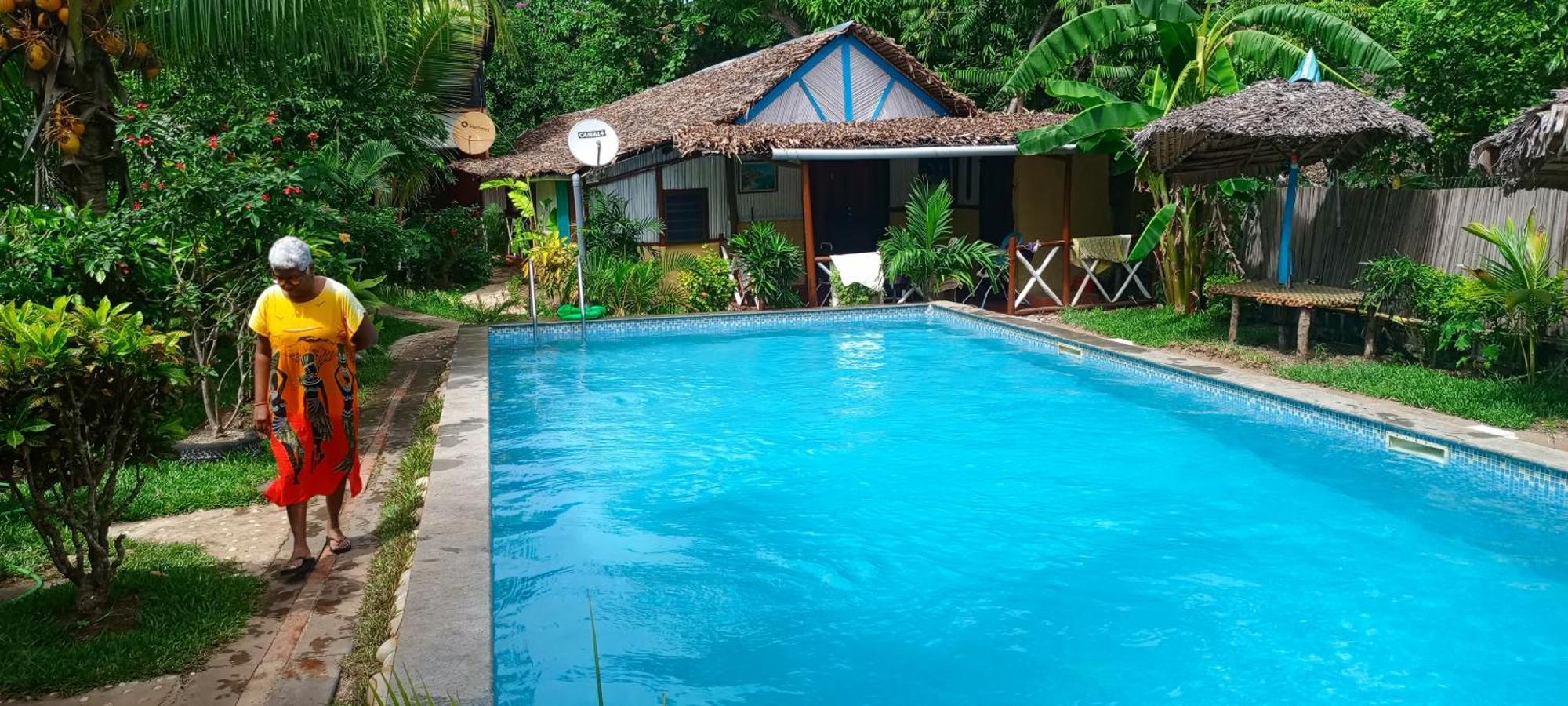 Отель Piscine Bimoko Нуси-Бе Экстерьер фото
