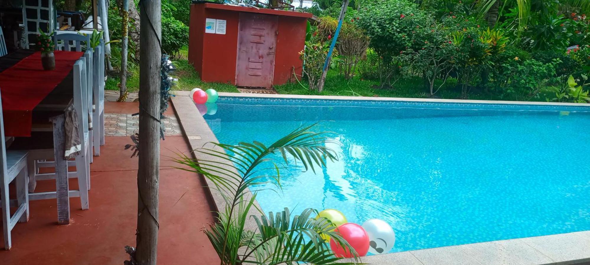 Отель Piscine Bimoko Нуси-Бе Экстерьер фото