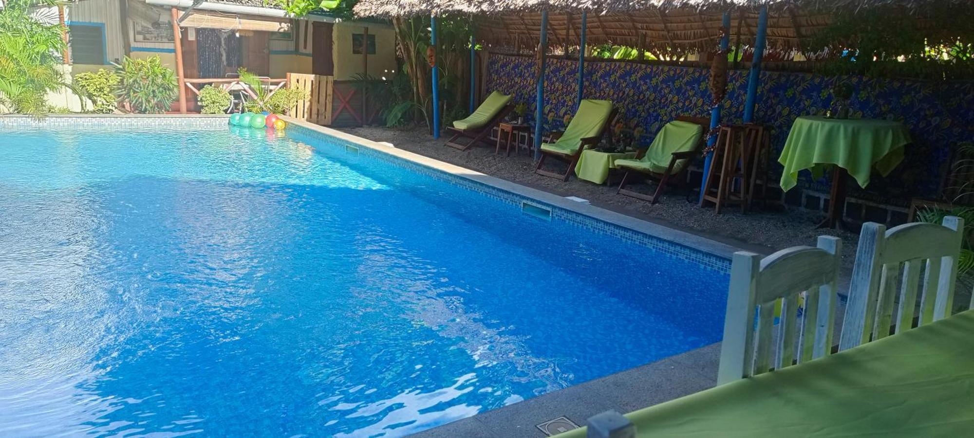 Отель Piscine Bimoko Нуси-Бе Экстерьер фото